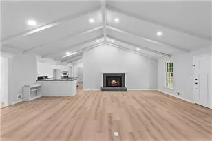 1180 Lake Shore Cir, Gainesville, GA 30501 - Photo 2