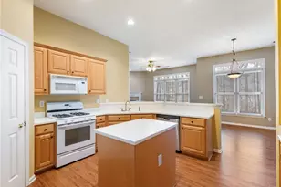 894 Fairview Club Cir, Dacula, GA 30019 - Photo 16