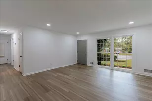 4360 Sasanqua Ct, Tucker, GA 30084 - Photo 6