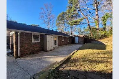 2264 Capehart Circle NE, Atlanta, GA 30345 - Photo 10
