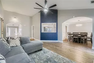 1790 Hickory Station Cir, Snellville, GA 30078 - Photo 2