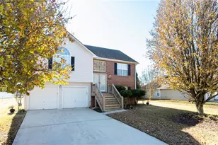 1016 Field View Dr, McDonough, GA 30253 - Photo 2