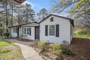 1113 Lake View Dr, Jonesboro, GA 30236 - Photo 2