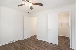 1113 Lake View Dr, Jonesboro, GA 30236 - Photo 18