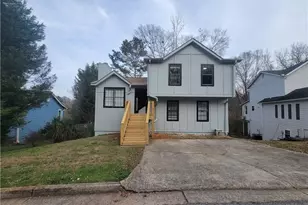 1085 Mainstreet Valley Dr, Stone Mountain, GA 30088 - Photo 2