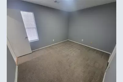 1085 Mainstreet Valley Drive, Stone Mountain, GA 30088 - Photo 18