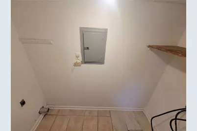 1085 Mainstreet Valley Drive, Stone Mountain, GA 30088 - Photo 14