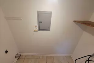 1085 Mainstreet Valley Dr, Stone Mountain, GA 30088 - Photo 14