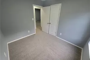 1085 Mainstreet Valley Dr, Stone Mountain, GA 30088 - Photo 16