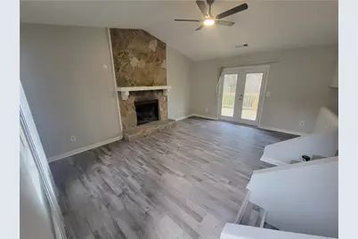 1085 Mainstreet Valley Drive, Stone Mountain, GA 30088 - Photo 6