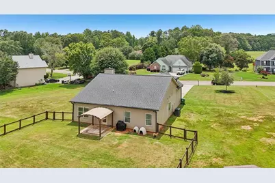 113 Richmond Drive, Carrollton, GA 30117 - Photo 38