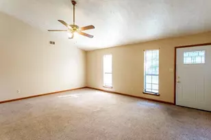 399 Sir Winston Ct, Jonesboro, GA 30238 - Photo 4