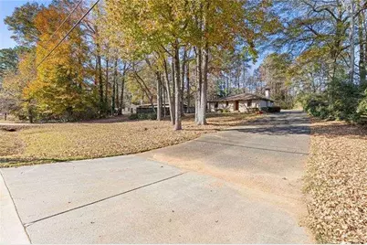 851 Eva Kennedy Road, Suwanee, GA 30024 - Photo 4