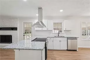 2576 Ashworth Lake Rd, Snellville, GA 30078 - Photo 12