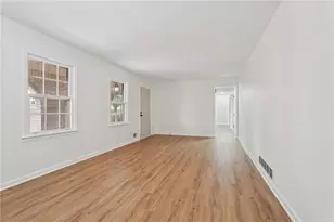 2576 Ashworth Lake Rd, Snellville, GA 30078 - Photo 6