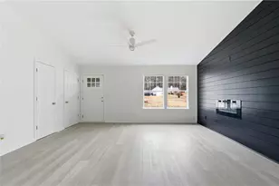 2670 Ivydale Ct SW, Atlanta, GA 30311 - Photo 6