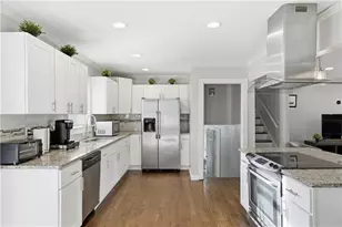 2761 Zane Grey Dr SE, Atlanta, GA 30316 - Photo 16