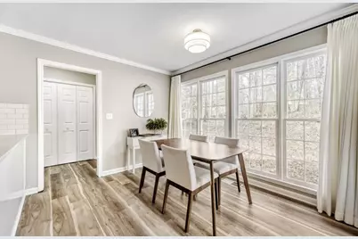 1081 Secret Trail, Sugar Hill, GA 30518 - Photo 10