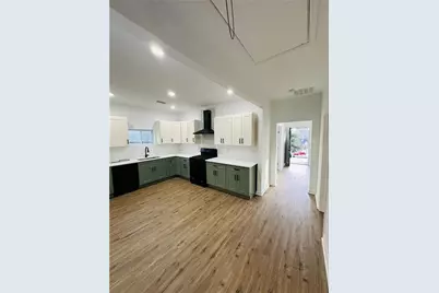 25 Fourth Street, Gainesville, GA 30504 - Photo 12