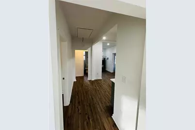 25 Fourth Street, Gainesville, GA 30504 - Photo 8