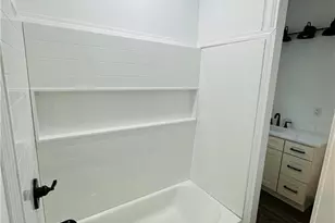 25 4th St, Gainesville, GA 30504 - Photo 18