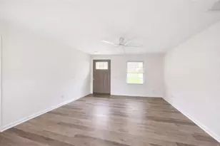 839 Commodore Dr, Atlanta, GA 30318 - Photo 6