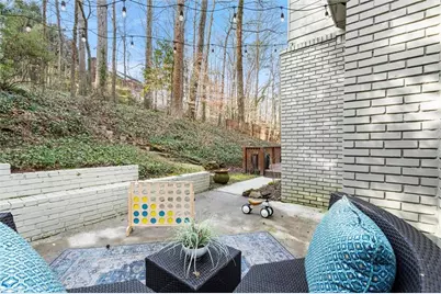 1851 Fern Creek Lane NE, Atlanta, GA 30329 - Photo 40