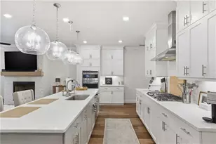 5054 Sealy Cir, Peachtree Corners, GA 30092 - Photo 8