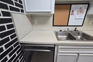 1297 Tree Creek Ct, Clarkston, GA 30021 - Photo 4