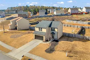 1229 Dianne Dr, Winder, GA 30680 - Photo 2