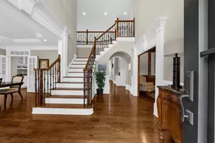 9635 Autry Falls Dr, Alpharetta, GA 30022 - Photo 4