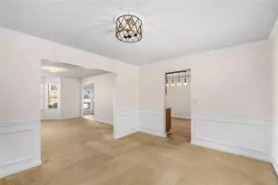 4849 Lily Stem Dr, Auburn, GA 30011 - Photo 4