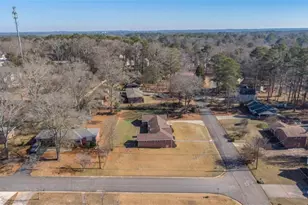 4045 Compton Cir, Powder Springs, GA 30127 - Photo 8