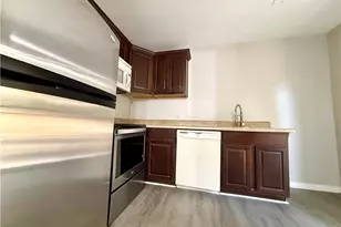 1910 Wildwood Dr, Decatur, GA 30032 - Photo 10