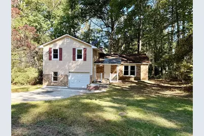 5478 Rocky Pine Dr, Lithonia, GA 30038 - Photo 2