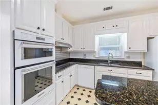 3374 Floral Ct, Suwanee, GA 30024 - Photo 10