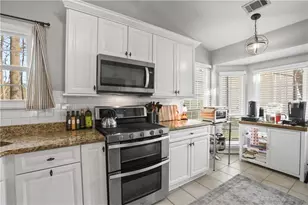 920 Bridge Pointe Ct, Alpharetta, GA 30005 - Photo 4