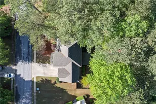 1035 Bridle Path Dr, Lawrenceville, GA 30045 - Photo 34