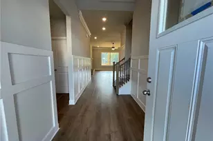 120 Cherokee Rose Ln, Hoschton, GA 30548 - Photo 2