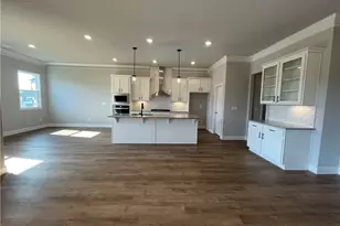 120 Cherokee Rose Ln, Hoschton, GA 30548 - Photo 6