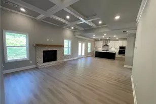 237 Cherokee Rose Ln, Hoschton, GA 30548 - Photo 6