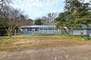 125 Martin Ln, Jefferson, GA 30549 - Photo 1