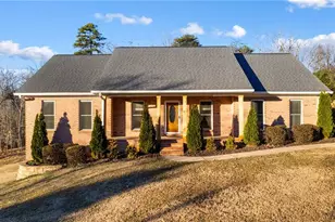 1285 Smithdale Heights Dr, Cumming, GA 30040 - Photo 2