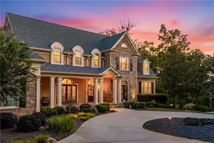 6225 Random Winds Bluff, Gainesville, GA 30506 - Photo 2