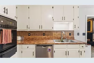 222 Robin Lane, Stockbridge, GA 30281 - Photo 10