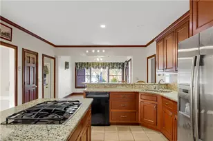 1402 Bromley Dr NE, Snellville, GA 30078 - Photo 26