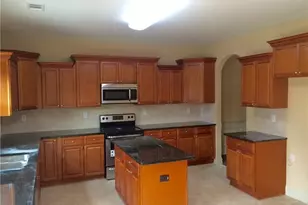 718 Channel Ln, Lawrenceville, GA 30046 - Photo 2