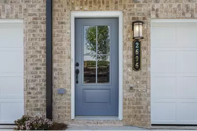 2696 Creek View Terrace NW, Atlanta, GA 30318 - Photo 2