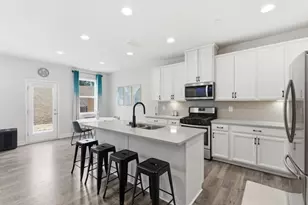 325 Hayden Cir, Woodstock, GA 30189 - Photo 6