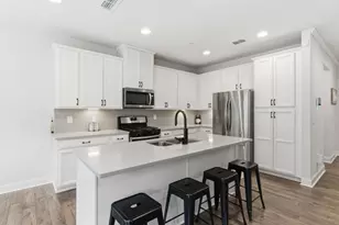 325 Hayden Cir, Woodstock, GA 30189 - Photo 8